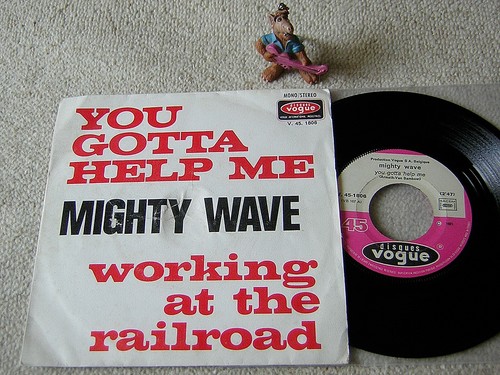 Mighty wave you gotta - wave,